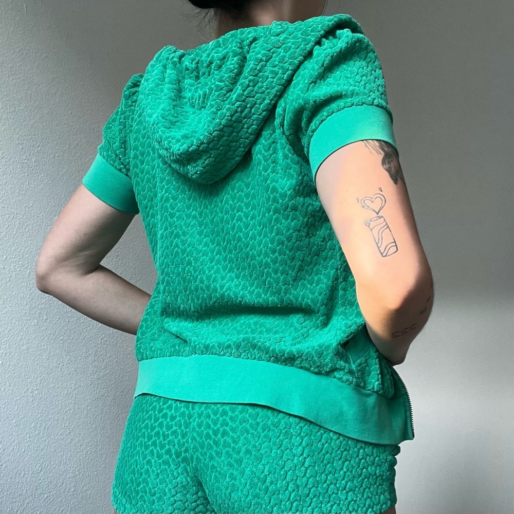 RARE VTG Juicy Couture 2 piece bright green hearts terrycloth cropped trackset - Picture 7 of 10
